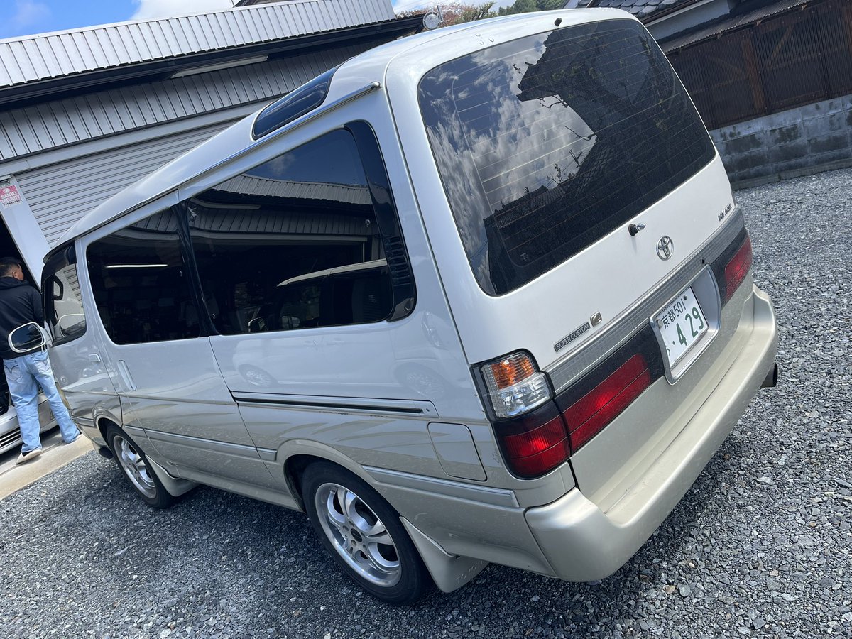 rn0219rn's tweet image. 姫路走ろ思ったらトラブル🤦🏻🤦🏻🤷‍♂️
当時もんばっか集まった笑
#ucf20 #KZH106W #jzs149 #改造車