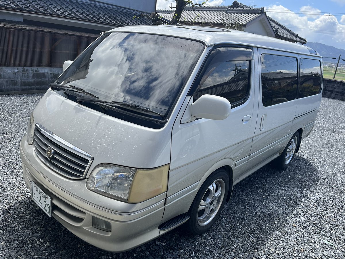 rn0219rn's tweet image. 姫路走ろ思ったらトラブル🤦🏻🤦🏻🤷‍♂️
当時もんばっか集まった笑
#ucf20 #KZH106W #jzs149 #改造車