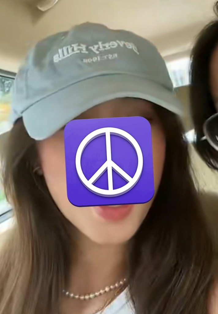 aegijiz's tweet photo. Both love wearing cap, thats why they are selling caps. Personal brand? More like Couple Brand
. 
. 
@mmarkpkk
mark pakin girlfriend
#BookfluencerxMarkFord
#mynameisnanon #mmarkpkk
#markpakin #markford #markfourth #MarkNeo #NanonMark #OhmNanon
#MySchoolPresident
#มาร์คโฟร์ท https://t.co/URyMQXNJXC
