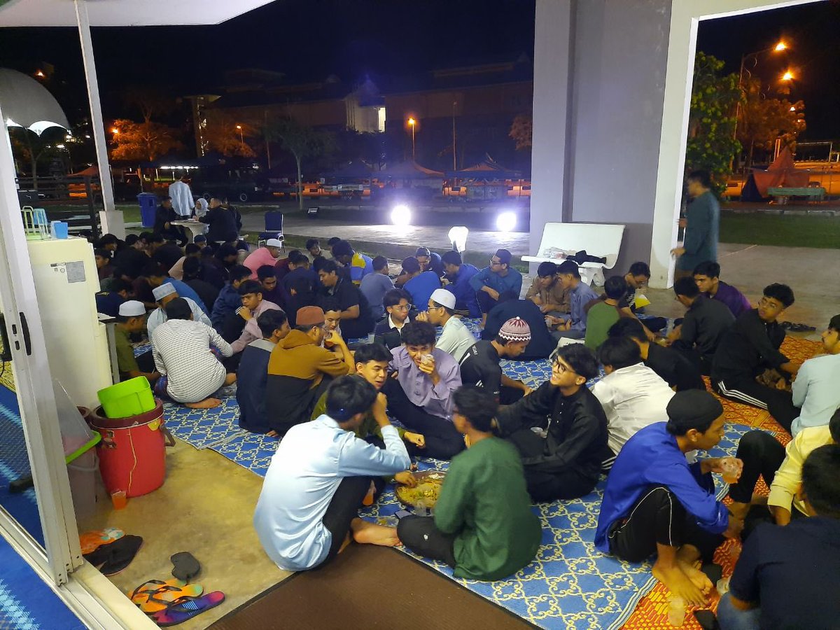 mppkjm's tweet photo. Program Iftar Jamaie anjuran MPP dan PERMATA https://t.co/ru7ZlRTdd0