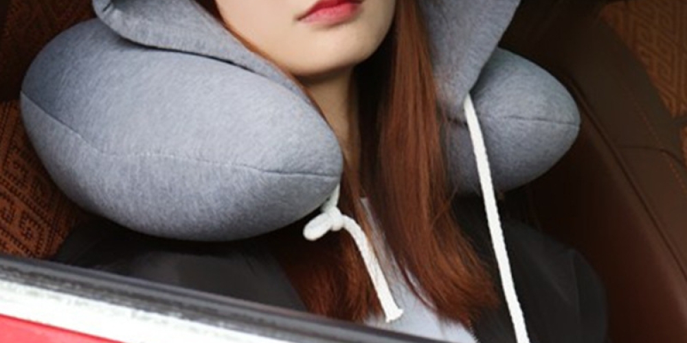 4SMARTTRAVEL1's tweet photo. Hooded U-pillow https://t.co/VNFpHnfG5B #travelling #travellingsoul #4smarttravel #travellingaddiction #travellingadventure #travellingadventures https://t.co/c07hB9xoEM
