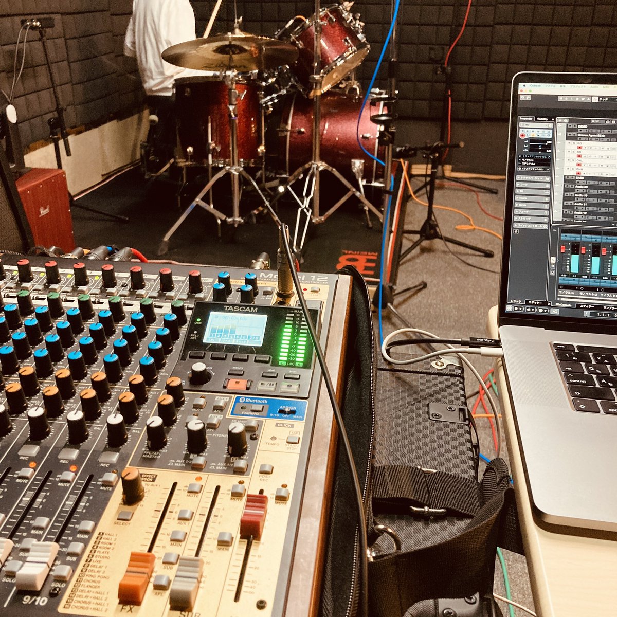moyashi3691's tweet photo. 今日の現場。
ドラムレコーディング中♪
#那須塩原市 #studiowill #betterstance #drums #recording https://t.co/PdK4kxdf4q