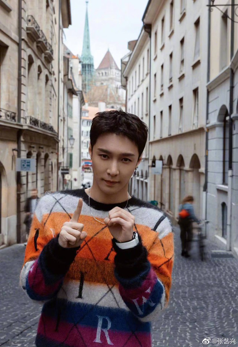 knockknock0408's tweet photo. LAY weibo 
@weareoneEXO https://t.co/Gs6RP2uVbn