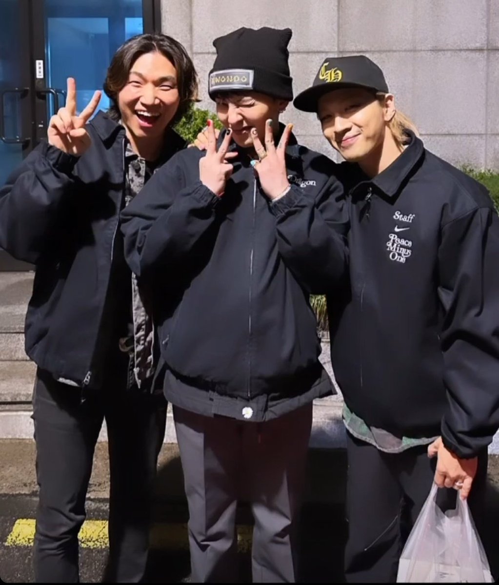 DAE X GD X YB. Your happy boys.