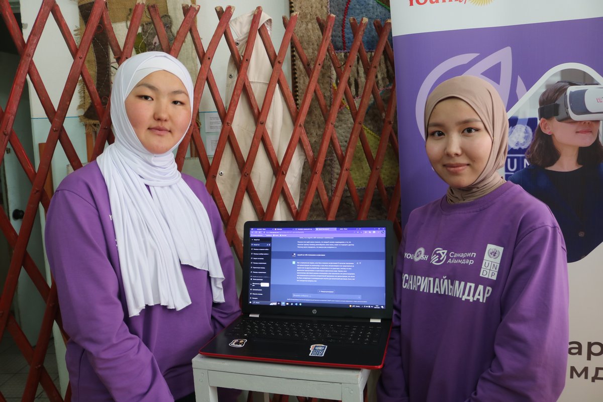 undpkg's tweet photo. Participants of @undpkg's initiative #SanaripAyimdar contributed to the creative event in Osh by introducing master classes on #AI &amp; #chatgpt to young volunteers wishing to try themselves in IT.
Check out our Instagram #undpkg for more. 

#creativebridging #create4Osh https://t.co/T6m2XZPLVW