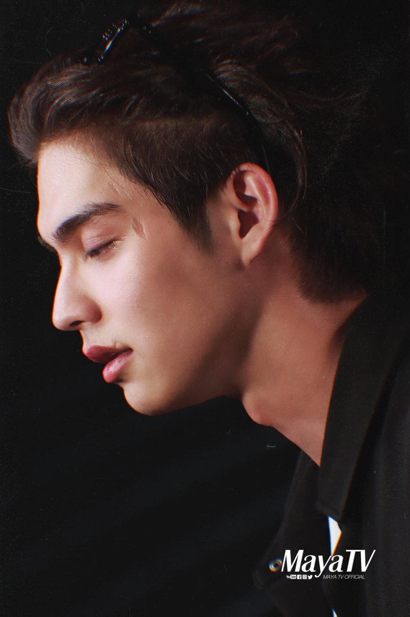 nisa_bbrightvc's tweet photo. ต่อให้ฟ้าเปลี่ยนไป แต่ฉันไม่เปลี่ยนไปไม่ว่านานเท่าไหร่ หากพรุ่งนี้เปลี่ยนไป แต่รักไม่เปลี่ยนไป ตราบเท่าฟ้าสลาย เราจะยังอยู่คอยเป็นกำลังใจให้แกเสมอนะ แกได้เรียนรู้กับหลายเหตุการณ์ที่เกิดขึ้นแล้วก็ขอให้แกปรับปรุงแก้ไข ยังไงก็รักเหมือนเดิม #bbrightvc @bbrightvc https://t.co/KOhMp4u6M6