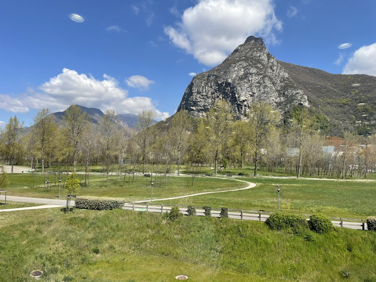 Time for a quick coffee and sunshine break at <a href="/esrfsynchrotron/">European Synchrotron</a> with <a href="/sumitkonar/">Sumit Konar</a> <a href="/bethrosewild/">Beth</a> and <a href="/elliotlasc/">Elliot Lascelles</a> ☀️ ☕️