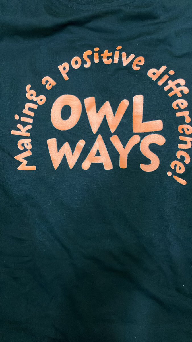 tamsinttate's tweet image. Owl-ways trying to make a positive difference. Elementary school council and secondary greener tomorrow making connections with the local mahala and planting trees #makingapositivedifference #studentleaders #tashschool