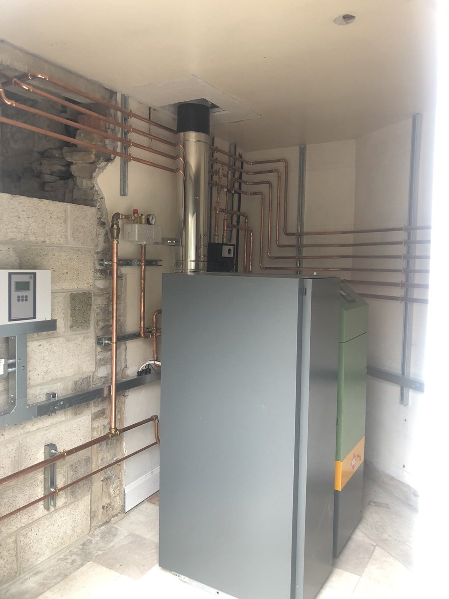 DenbyDaleStoves's tweet photo. Just finishing off a HDG K26 pellet boiler installation,just the lagging to do https://t.co/hksuBy9cGt