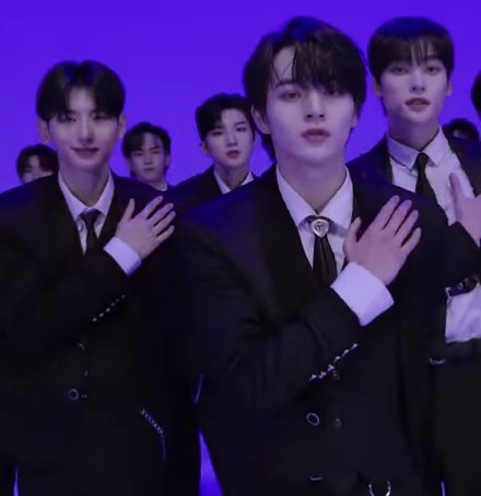 _hkrise's tweet photo. Y’all saying that this is the big 3 before but one is missing now :((

#FANTASYBOYS #소년판타지

 https://t.co/VxKtbL5a1W