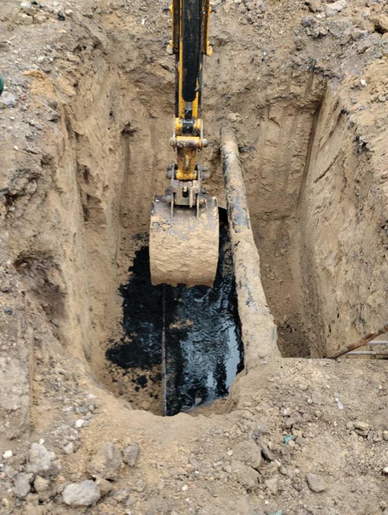 UNICEF continues to support the city of #Kherson and its water utility to rehabilitate the sewage systems damaged by the war. Access to safe water and sanitation helps ensure that children, families and communities stay healthy.