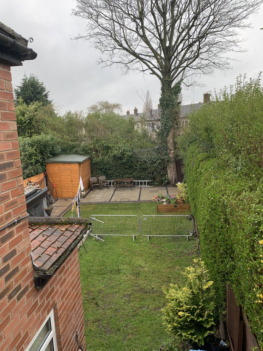 KimlouGymling's tweet photo. Lots of hard work but starting to all come together now .. hence why not been on here much .. been working my butt off ๐โค๏ธ๐ฅฐ #garden #diy #landscaping #grafting #payingoff #summerready #transformation xx https://t.co/BCRqLZuuBD