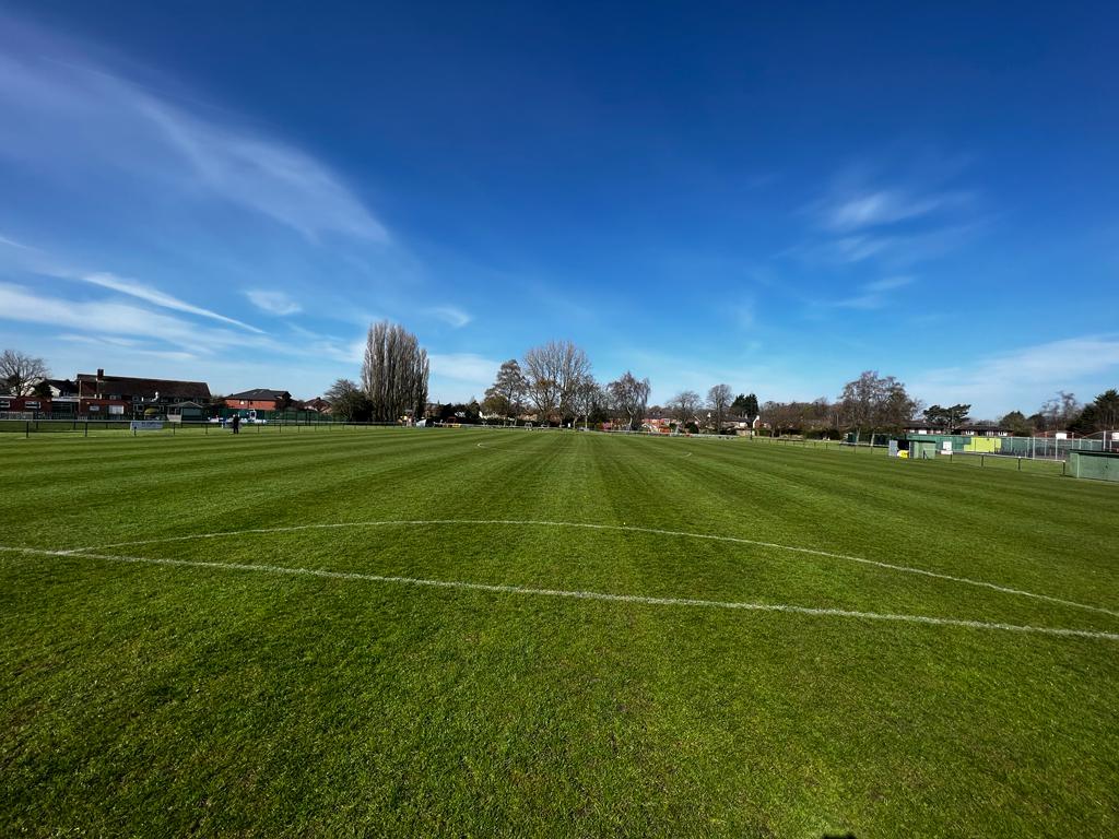 BRFC_1975's tweet photo. Well what a day it is...
Pitch is looking superb
Lads looking to keep their 100% home win record https://t.co/4Gv5Yil6X1