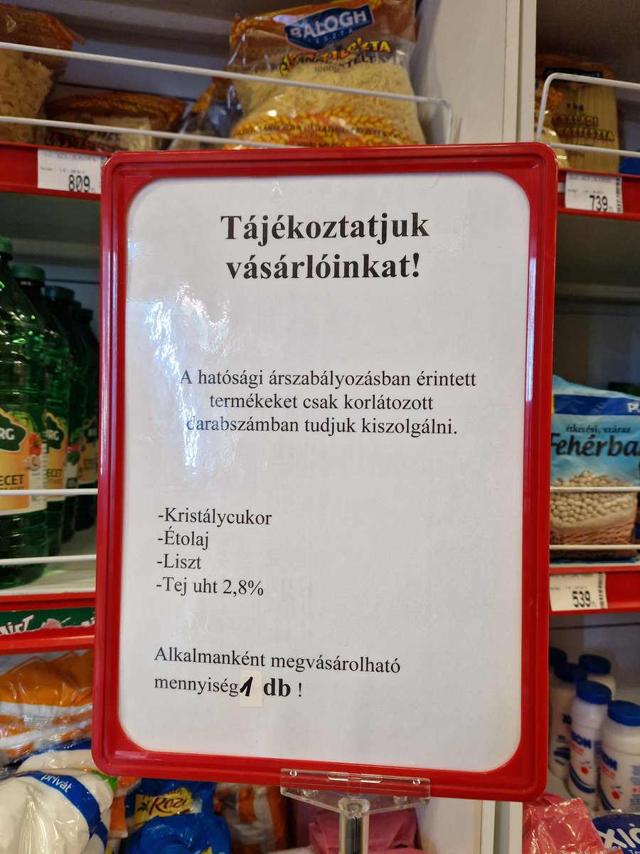 TeddyBusz's tweet photo. Shopping restrictions in Hungary continue. We've stocked up on oil, sugar, flour, pasta, rice and biscuits thanks to donations received, if you can help us add to these https://t.co/qGIcxYCWVg . Deliveries to Ukraine on Tuesday. https://t.co/hghmgjC0KP