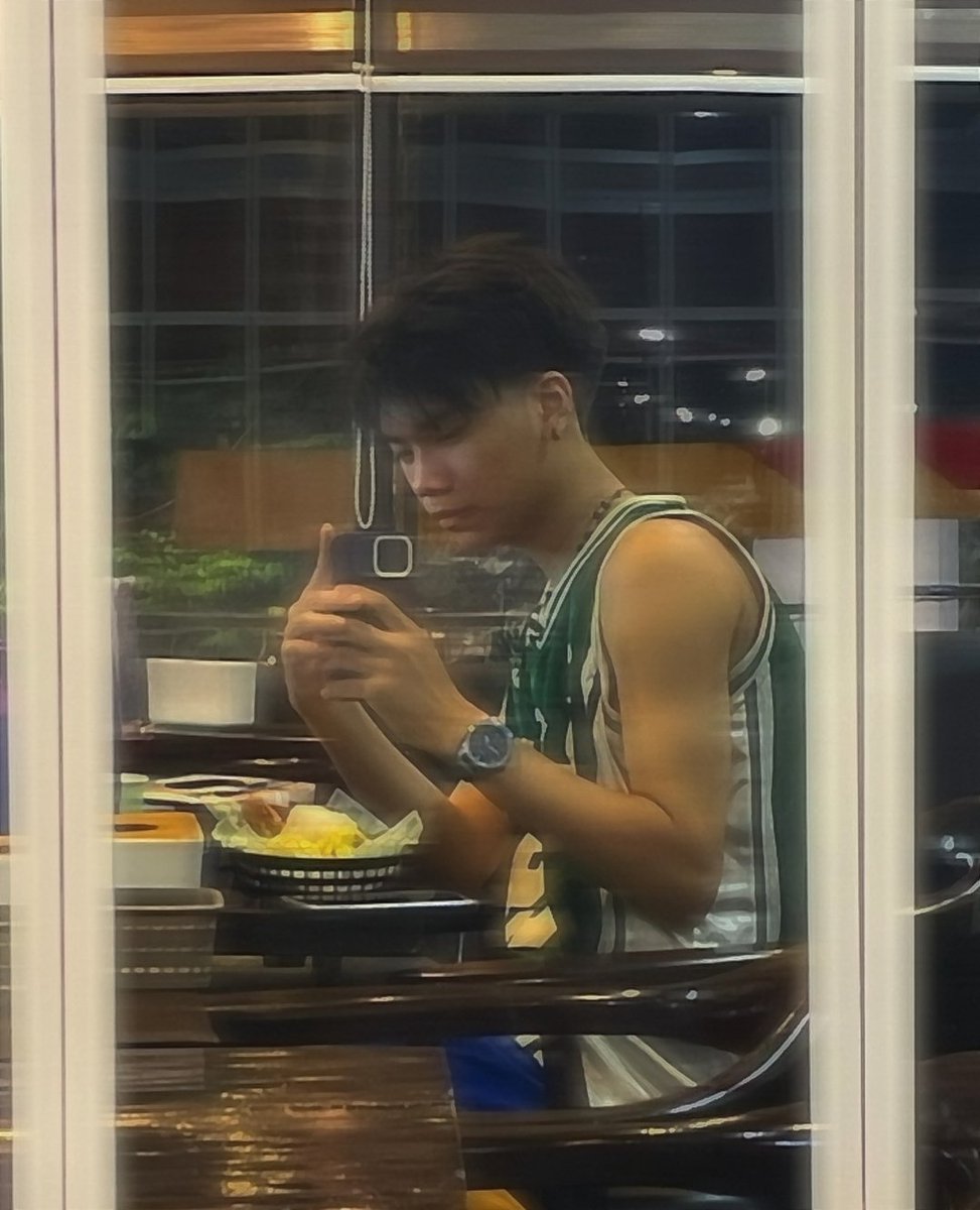 httpszckl_'s tweet image. lowkey showing our biceps off

#ENGENESelcaDay • #ENSD
#ENHYPEN • #ENHYPEN_NI_KI 
@ENHYPEN @ENHYPEN_members