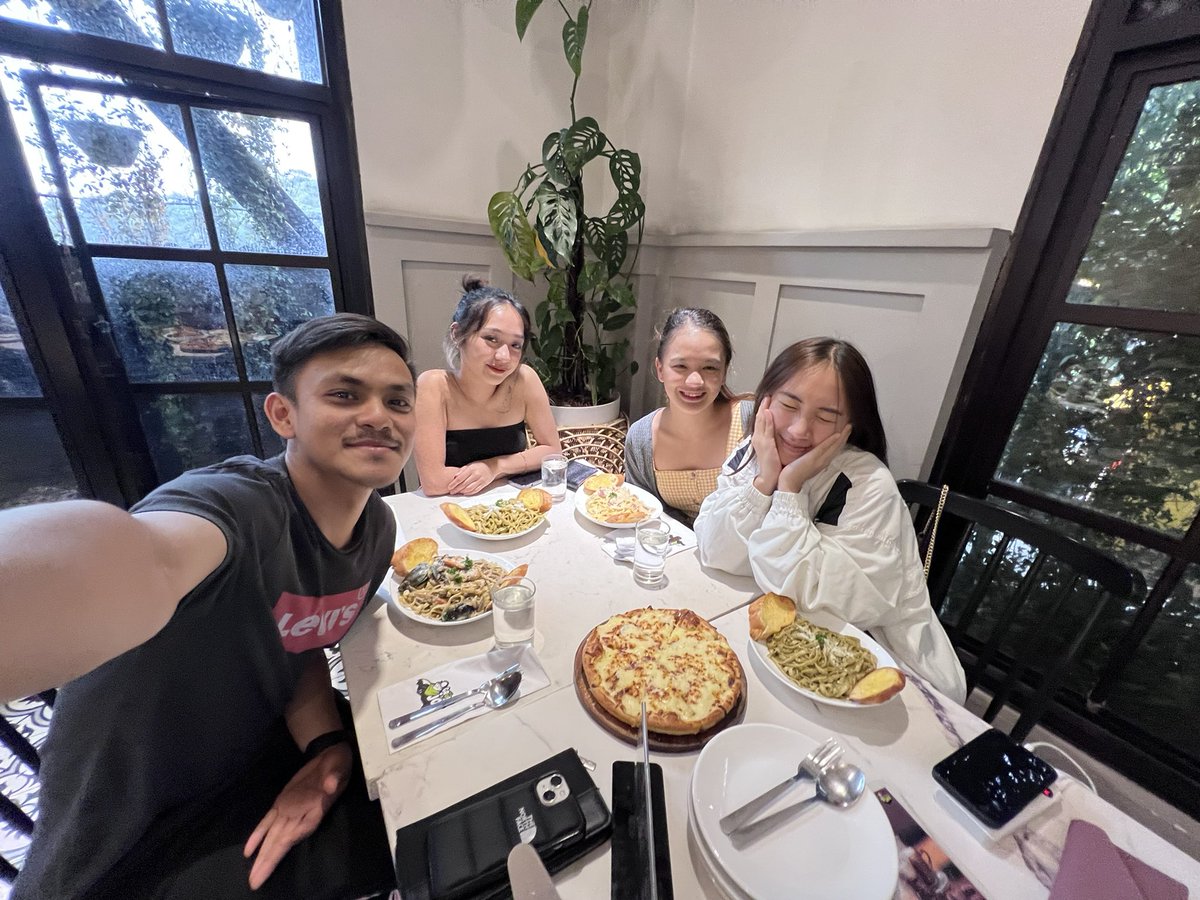 KDJAVIER3's tweet photo. Love them💕 https://t.co/Ed0pkzsduh