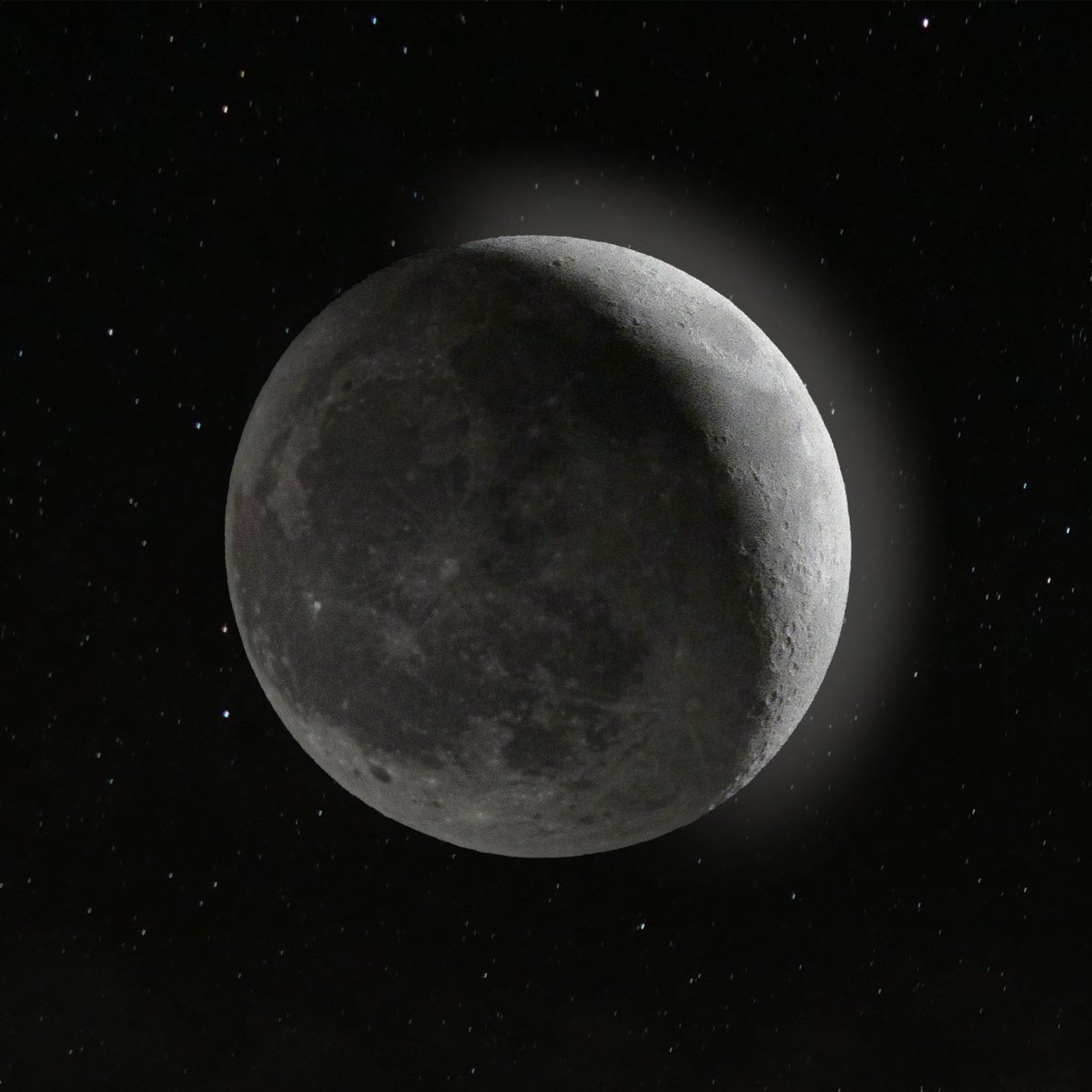 SaheemPhoto's tweet photo. After looking at some great @asstheticssss moon pictures, I got up and made a composite https://t.co/QSCpYZkml7