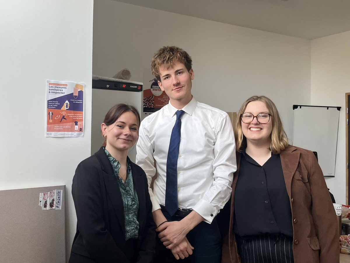 Presidence2023's tweet photo. #TRILOGUE Fin de cette deuxième séance de négociation riche d’échanges constructifs. Les négociations avancent positivement dans l’adoption d’un texte ambitieux. 🇪🇺🌳
#SimuPE2023 https://t.co/Ywm2baGkij