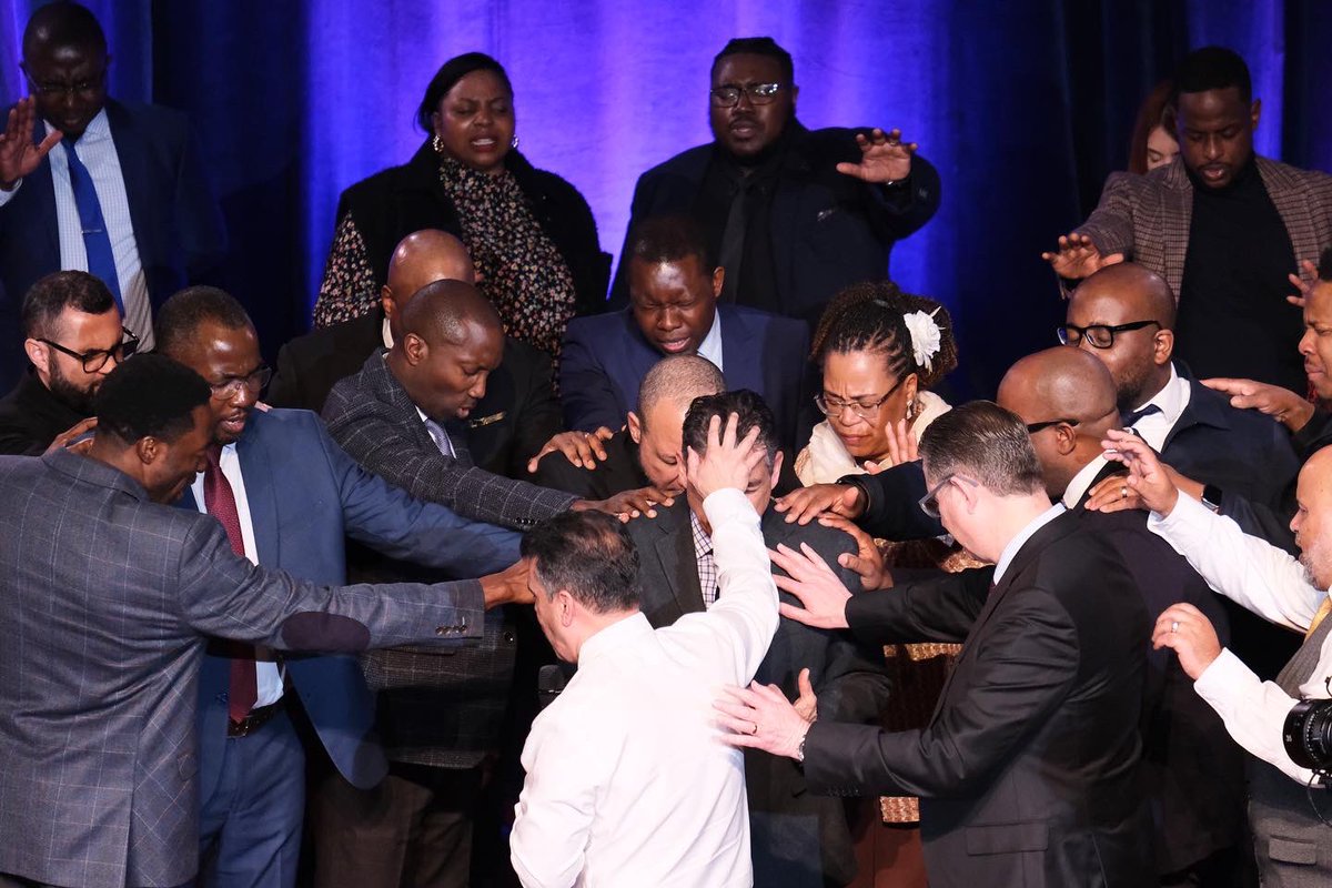 Pottershselive's tweet photo. We are grateful for our pastors and their wives. A great blessing to our congregation. 

We pray for God to continue to use them as they lead our churches, grace them with wisdom, build a hedge around their home and family and enable them to keep on preaching the gospel! https://t.co/rRLWXZ3iE9