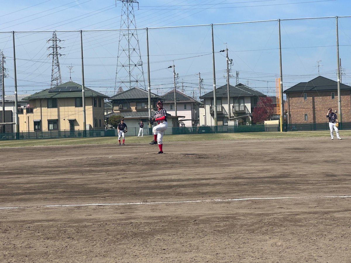 _HOTRODS's tweet photo. 4/2 vs Bボンズ
3-2●
今年初の大会、相手はBボンズさん。
勝利目前で逆転負け。（ ;  ; ）
やはり守備の立ち上がりですね、いくら練習試合で勝っていても大会で勝ち上がっていきたいものです😓
また明日から頑張っていきまそ〜！ https://t.co/D2Nk6fm7ul