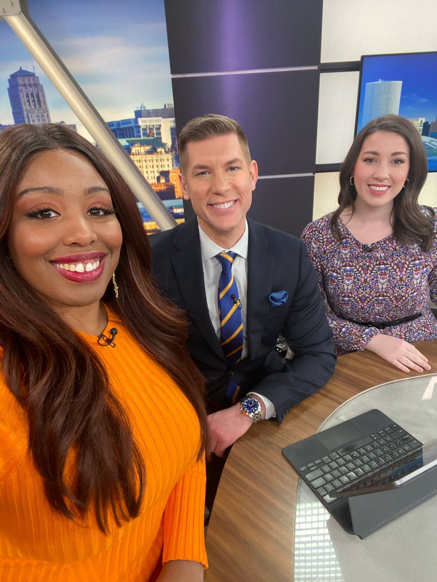 CaseyJBortnick's tweet image. We’re up early 🌞 helping you get your holiday 🐣 weekend off to a good start! 

Join me, @melissasteinTV and @MercedesTVnews on #YourWeekend on #SpectrumNews1! 

☕️ 🐰 #Easter2023 #Passover2023 

@SPECNews1BUF @SpecNews1Albany @SPECNews1ROC @SPECNews1CNY