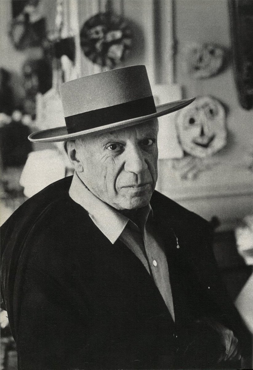 CnatalPicasso's tweet photo. El 8 de abril de 1973 Picasso fallecía en su casa de Notre-Dame-de-Vie, en Mougins a causa de una congestión pulmonar, consecuencia de la gripe que llevaba sufriendo desde el otoño anterior. A las 15:00, la televisión francesa daba a conocer la noticia de su muerte. (1) https://t.co/gguSLET4wM