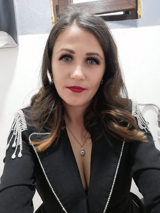 Milanaloves’s pics and videos