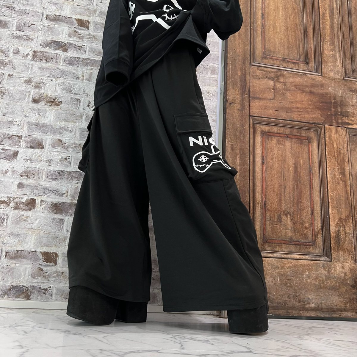 NieR_tokyo's tweet photo. 🎁本日〆切プレゼント企画🎁

当店オリジナルGAMINGコーデセット

🎁3名様にプレゼント🎁

ユニセックスアイテムです🐰

◼応募方法
フォロー(@NieR_tokyo) &amp; RT
◼締切〆  本日24時

※鍵垢の方も対象内です。

※こちらは〆切後販売予定の商品になります。

是非ご参加ください🙇‍♂️🙇‍♀️ https://t.co/lZ6ZG766P1