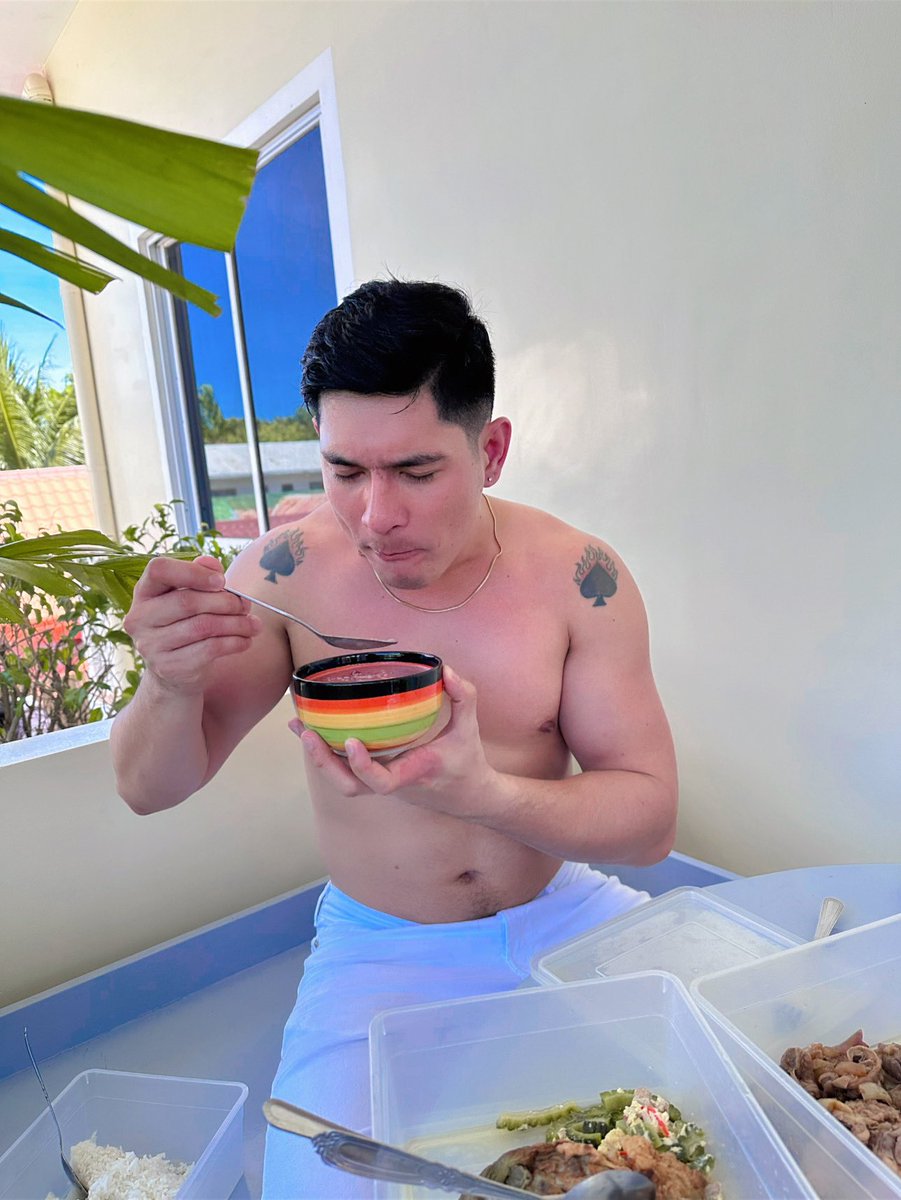 sergefiel's tweet photo. The famous binignit!π«
#SemanaSanta2023 #HolyWeek2023 #tradition #lostinph #guystolike #topless #islandboy #vacation #igers #asia #delicacies #favorite #befit #pinoyhotguy #malemodeling https://t.co/5Jy80rlOva
