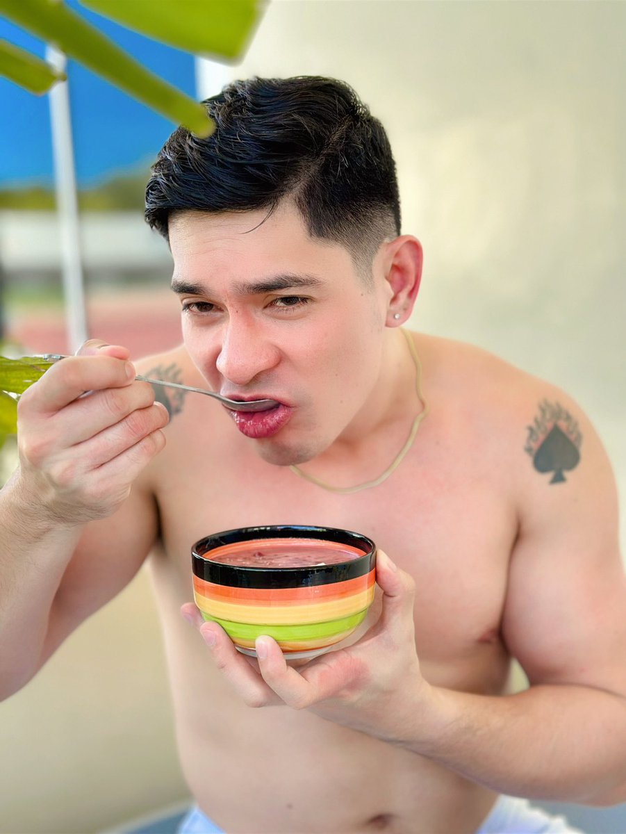 sergefiel's tweet photo. The famous binignit!π«
#SemanaSanta2023 #HolyWeek2023 #tradition #lostinph #guystolike #topless #islandboy #vacation #igers #asia #delicacies #favorite #befit #pinoyhotguy #malemodeling https://t.co/5Jy80rlOva