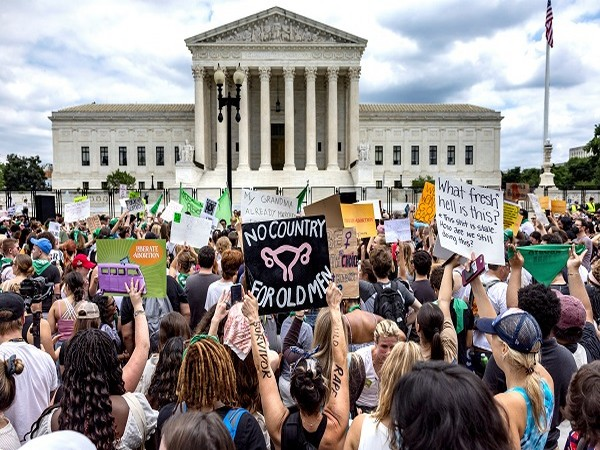 ani_digital's tweet photo. US: Texas judge issues ruling, halts approval of medication abortion pill
Read @ANI Story | https://t.co/Gg2XWuMAn6
#US #TexasJudge #MedicationAbortion https://t.co/xFdwgOgfSi