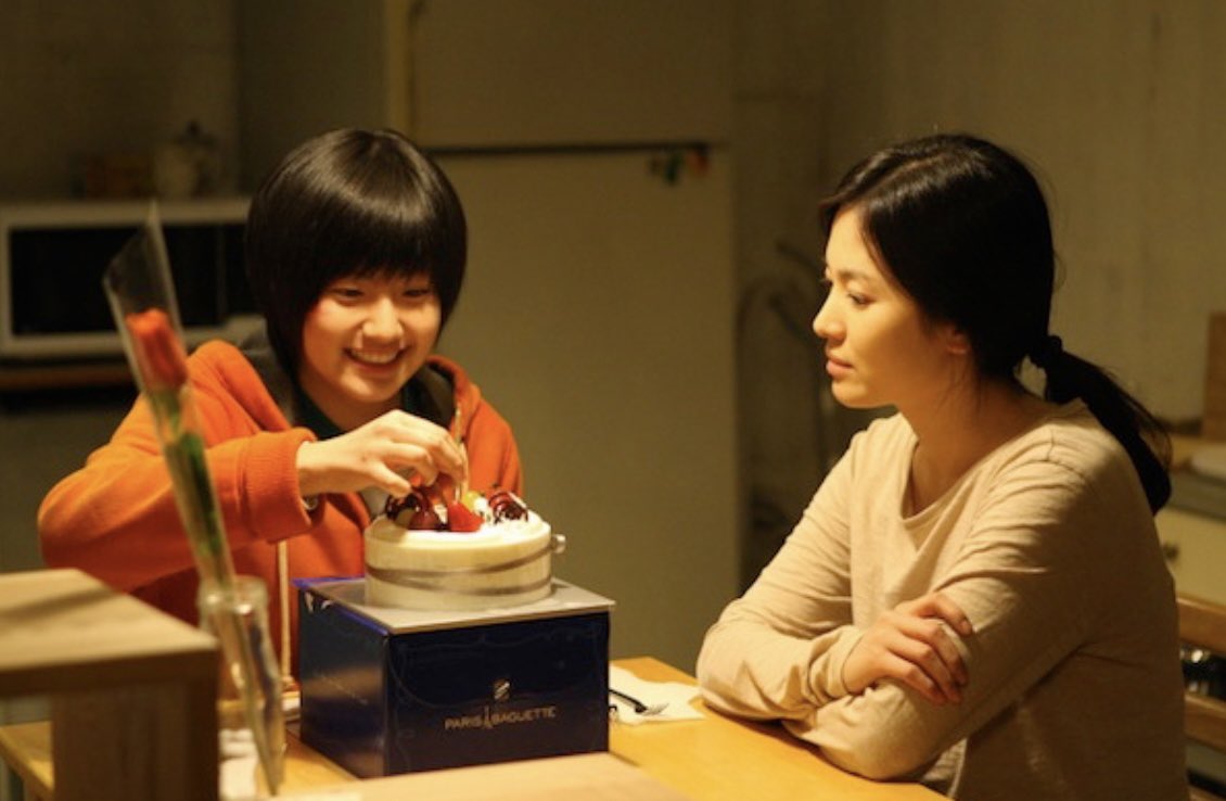 hdpshk's tweet photo. #SongHyeKyo & #NamJiHyun were like jewels to me. They both brought to life their role in #AReasonToLive. Song was like the moon & Nam was like the sun. I really loved them & cared for them like they were my children. That feeling I had never felt before - Director #LeeJeongHyang https://t.co/oL2mEJbSO0