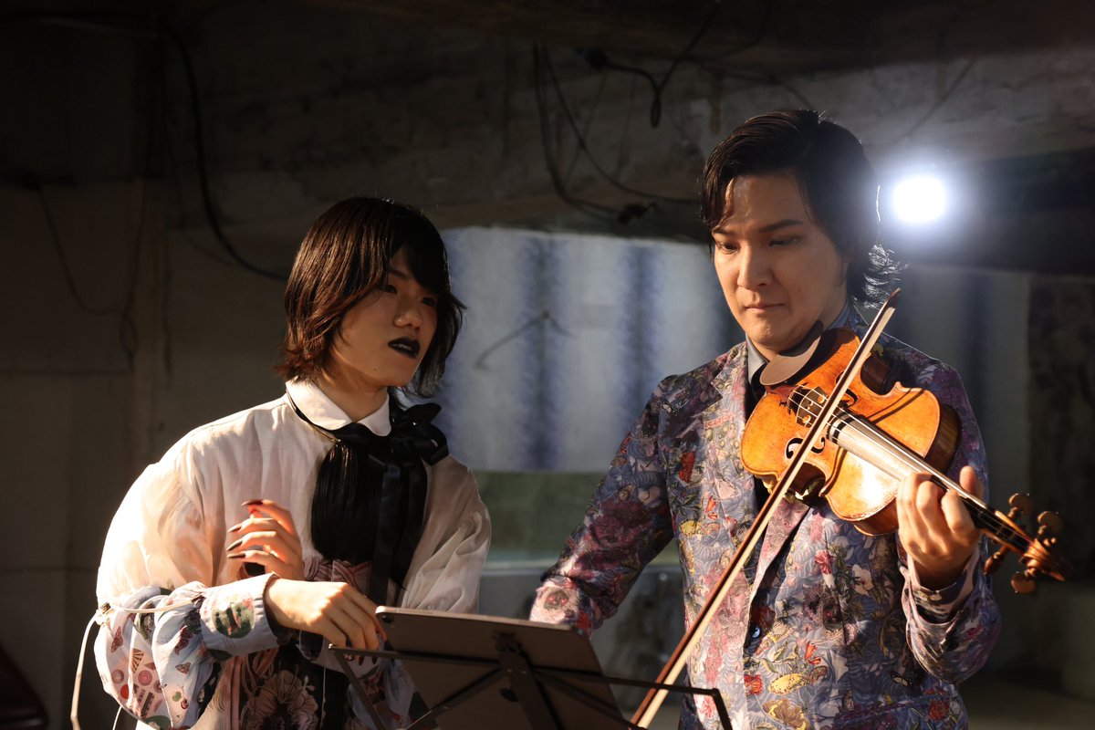mumyollc's tweet photo. 'Gothic and Lolita' Concert in Tokyo
Yuri Umemoto and Tatsuki Narita

「ゴシック・アンド・ロリータ」東京公演リハーサルにて、梅本佑利と成田達輝

photo by @AyanoSudo https://t.co/yEMHIJEoqd