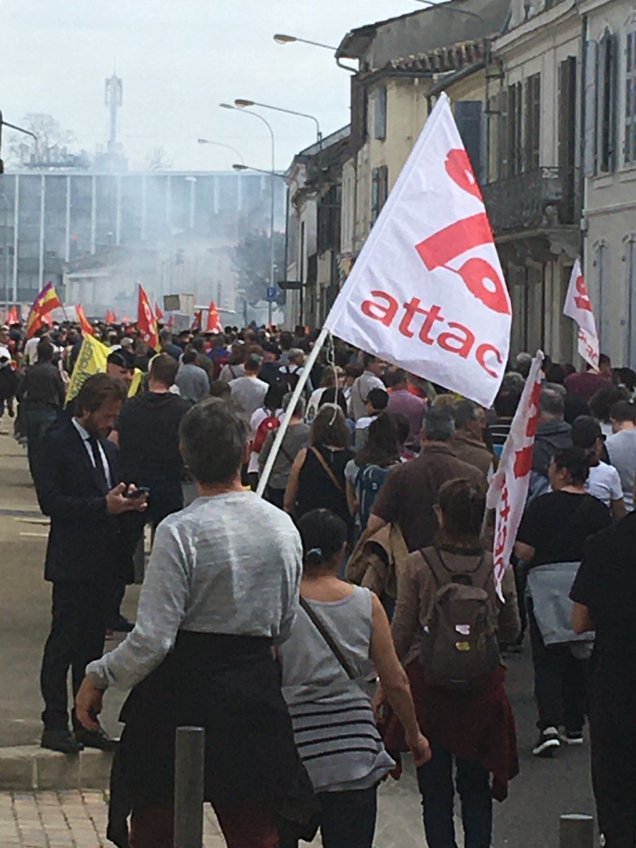 AttacLandesCS's tweet photo. Attac Landes contre la retraite à 64 ans: manif, rassemblements, retraite aux flambeaux, convois escargots, blocage ronds-points à Dax, Tartas et Mont de Marsan dans les Landes 19 janvier, 31 janvier, 7 et 11 février, 7,15, 23, 28 mars et 6 avril. https://t.co/NlMVvLHtrk