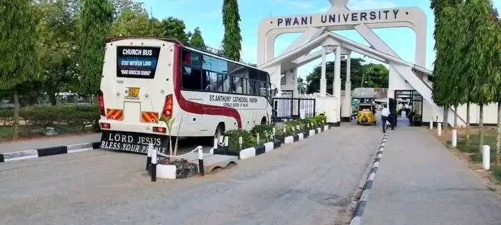 OfficialPUPress's tweet photo. Pwani University Students who travelled yesterday to Nakuru to give Comrade Lau an appeasing send off arrived safely and they will witness the heroic burial today. 

#pupupdates
#RipLaU https://t.co/HKCCSaakLi