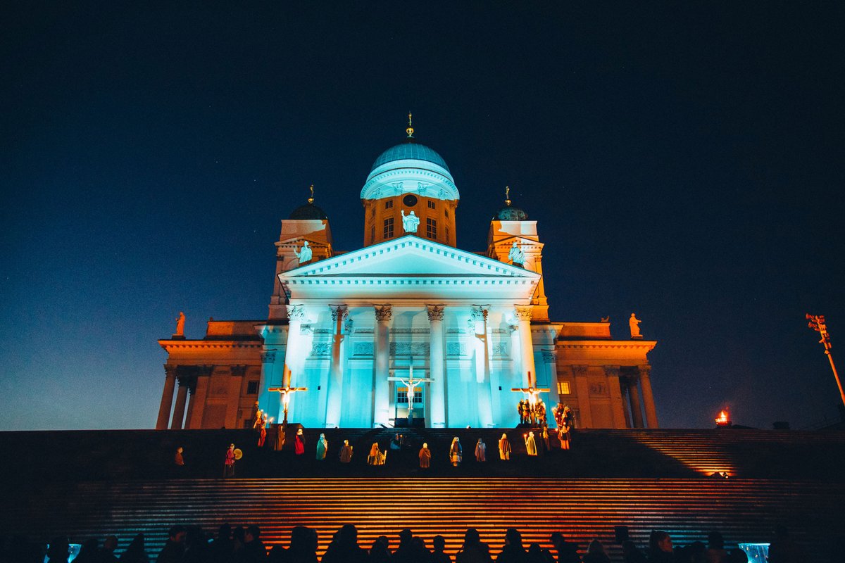 Tonight at 9pm, the ecumenical Easter play, Via Crucis - The way of the Cross, will make its procession from Senate Square to the House of Estates, and circle back to Helsinki Cathedral. The play is based on a medieval tradition of the church https://t.co/D7Zvy4yyPg https://t.co/bdMmW9kuEO