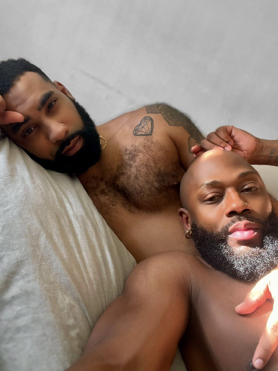 FtLJ2D1WwAMziI7?format=jpg&name=medium