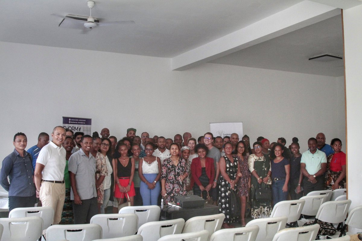 🎯La CTM a rencontré les opérateurs touristiques de Nosy Be dans le cadre d’un atelier d’informations et d’échanges ayant pour thème « 𝐋𝐚 𝐑𝐞𝐥𝐚𝐧𝐜𝐞 𝐝𝐮 𝐓𝐨𝐮𝐫𝐢𝐬𝐦𝐞 𝐞𝐭 𝐀𝐜𝐭𝐢𝐨𝐧𝐬 𝐝𝐞 𝐥𝐚 𝐂𝐓𝐌 𝐩𝐨𝐮𝐫 𝐯𝐨𝐬 𝐦𝐞́𝐭𝐢𝐞𝐫»

#CTM #NosyBe #MadagascarTourism