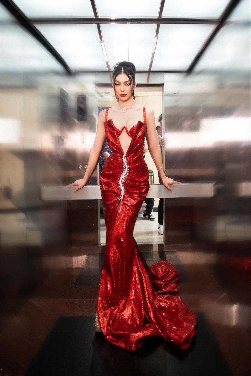 thien_bui1's tweet photo. Press conference to announce Miss Grand Vietnam 2023 ❤️🥰

Huong sincerely thanks the Golden Lotus Company and the director for always being attentive and paying special attention to the Miss Grand Vietnam contestants.
Huong wishes the contest will have a successful next journey. https://t.co/HQNdZhH8Gc