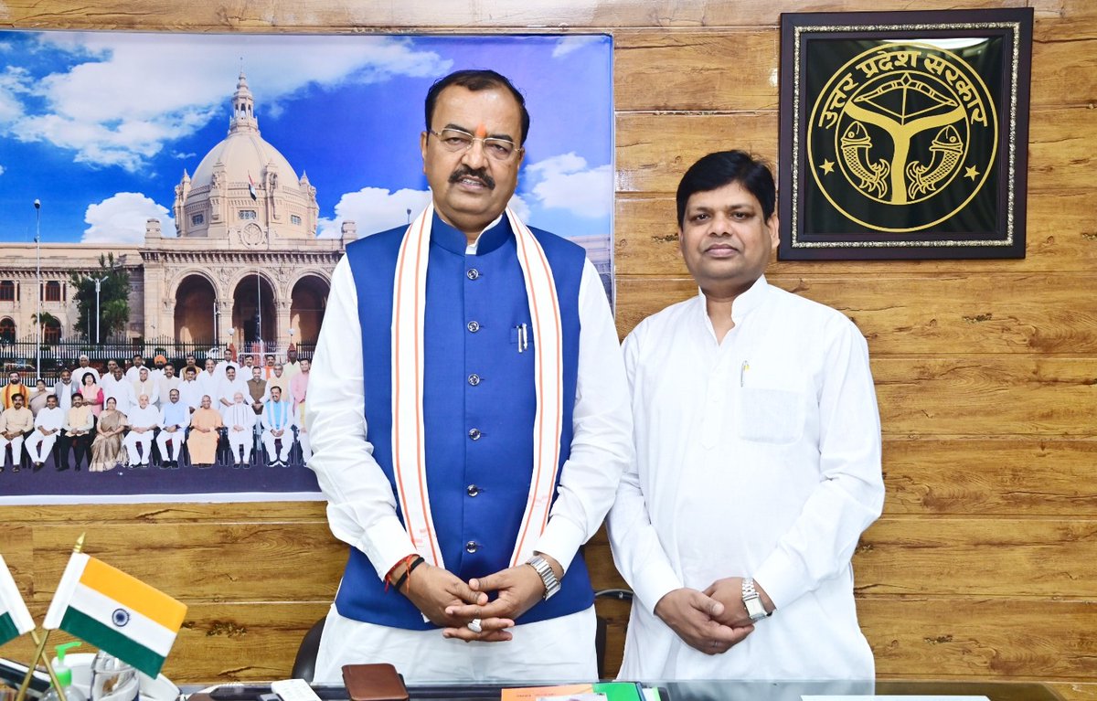 kpmaurya1's tweet photo. आज लखनऊ आवास पर मिशन सुरक्षा परिषद के राष्ट्रीय अध्यक्ष मा0 श्री गंगाराम अंबेडकर जी से शिष्टाचार भेंट कर कुशल क्षेम लिया। https://t.co/tS18YGRQrb