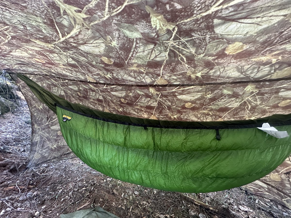 gowacaex's tweet photo. 今日もいつもの装備で来ております
タープ: hammock gear
ハンモック: cocoon Ultralight Hammock
アンダーキルト: Western mountaineering　Slinglite
寝袋: NANGA MINIMARHYTHM 250
#ハンソロの集い https://t.co/aeIWp37iM3
