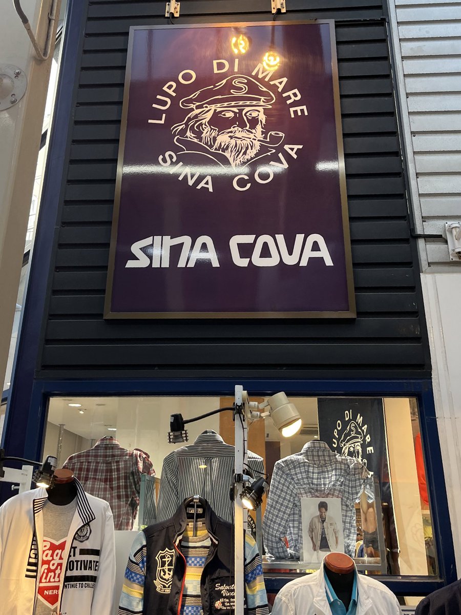 NotASpaceLizard's tweet image. .@legendlarkpod i found a clothing store in Osaka almost literally called “Wolf of the Waves”