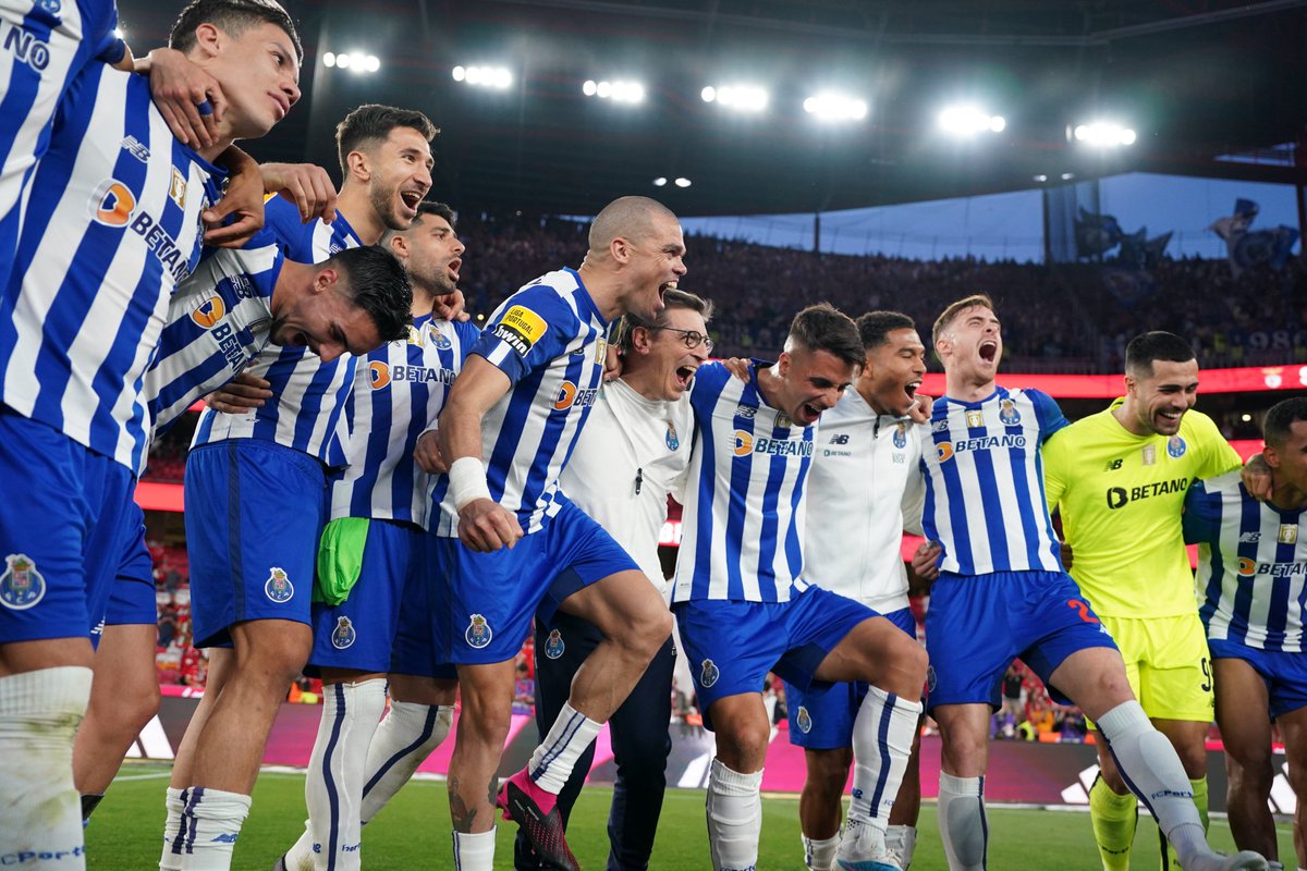 O grande time venceu. 🔵🐉⚪