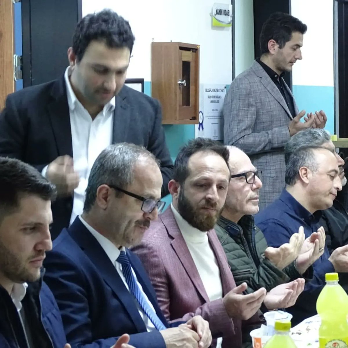 Okulumuz öğretmen ve öğrencilerinin katkılarıyla, mahallemizde ikamet eden depremdn etkilenen kardeşlerimiz için düzenlemiş olduğumz iftar programna yoğun katılım sağlnmıştır <a href="/RTErdogan/">Recep Tayyip Erdoğan</a> <a href="/prof_mahmutozer/">Mahmut Özer</a> <a href="/suleymansoylu/">Süleyman Soylu</a> <a href="/YakupCanbolat/">Yakup CANBOLAT</a> <a href="/GvenAbdulcelil/">Abdulcelil Güven</a>  #BirlikBeraberliğimizDaimOlsun
