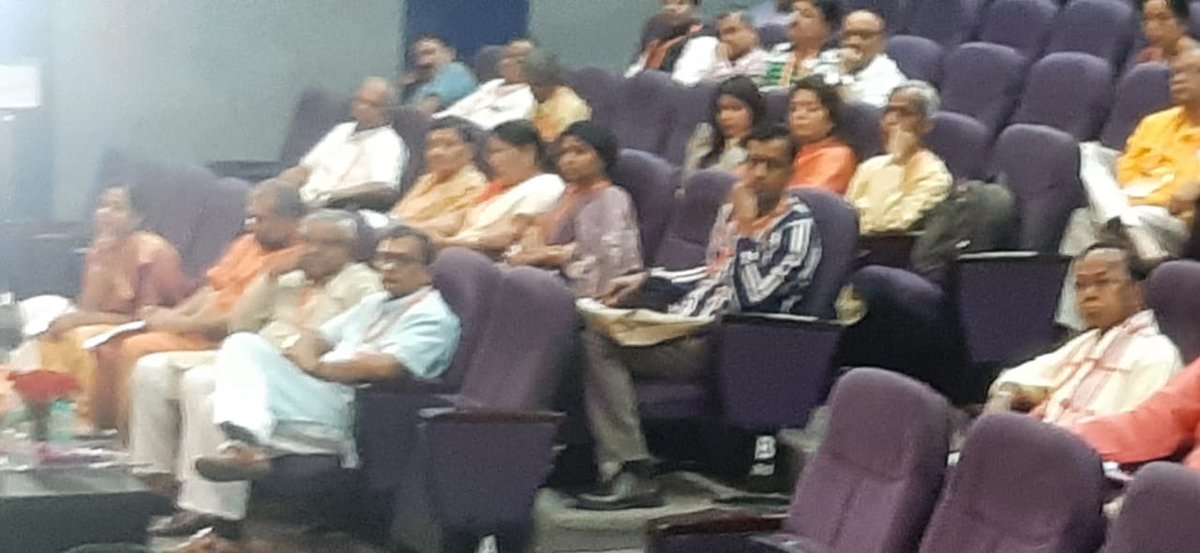 MParandeVHP's tweet photo. दि 8 तथा 9 एप्रिल को Hindu Academician’s Conference का आयोजन फरिदाबाद, हरियाणा में विश्व हिन्दू परिषद द्वारा हो रहा है. https://t.co/beTdicy6in