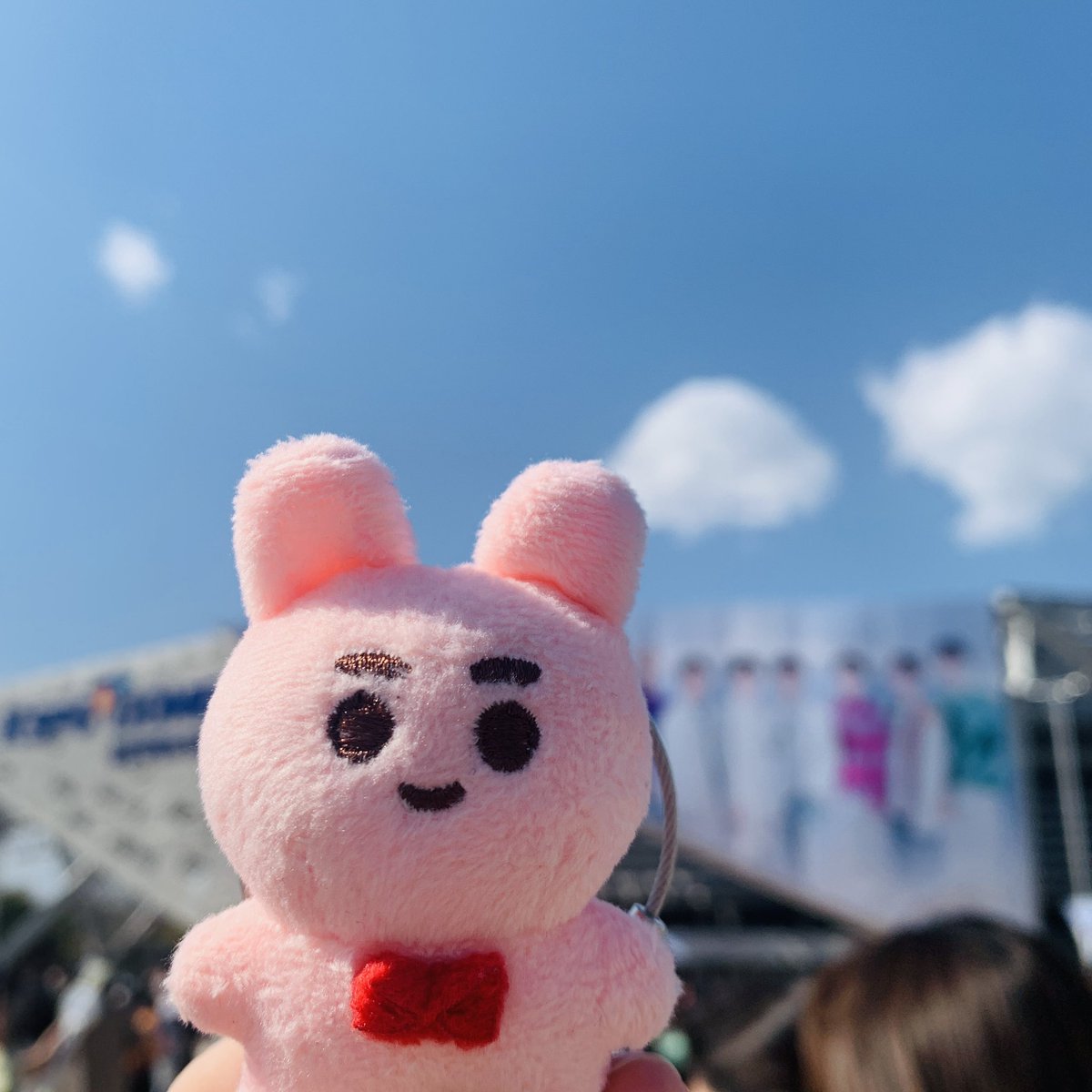 5ohsehung's tweet photo. 230408 EXO FANMEETING “EXO’ CLOCK” 

날씨 조오타🧡 https://t.co/XjsVhIrn12