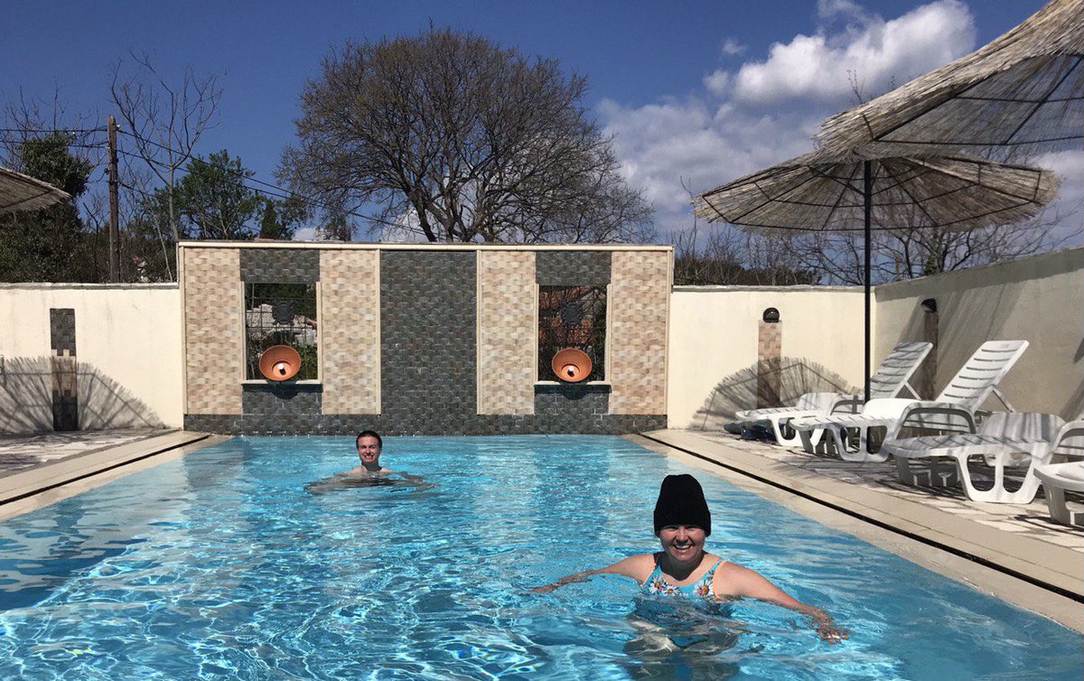 Co-Lodge 🏡 tweet media