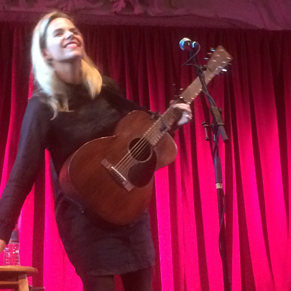 terry1310's tweet photo. @odonovanaoife I had an evening with your music yesterday, your voice is do beautiful https://t.co/jEWAqo9Tfg