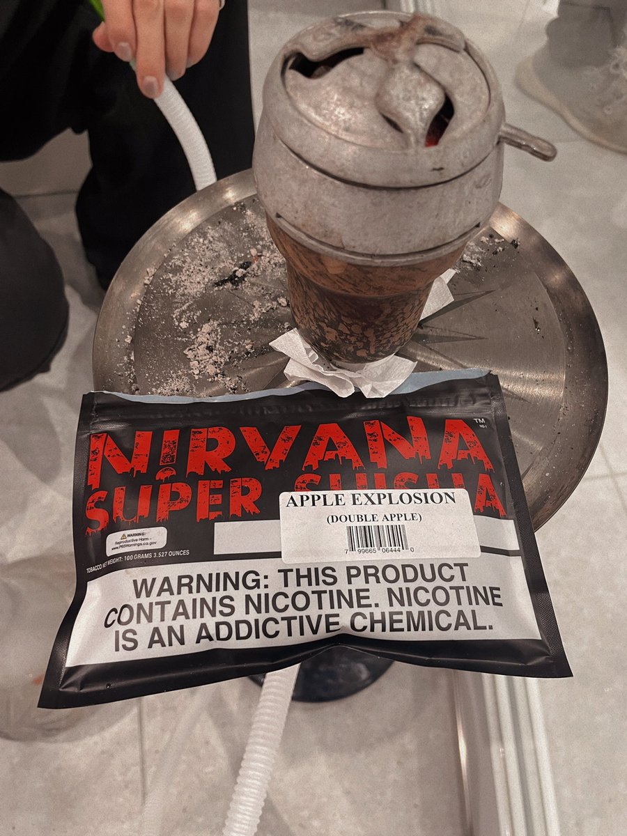 yhrcry's tweet photo. 🍎🍏
いろんなメーカーの同じフレーバー吸い比べてみたいなって思ってたからうれし

TSBとNIRVANAお気に入り！
企画、スタッフのみなさまありがとうございました
特に最後NIRVANA急いで吸い出ししてくれたお兄さんありがとう( ..)"

ガラガラでマウピ当てた！わーい

#twoapplestore #シーシャスイタイ https://t.co/LRmvV0Uzkb