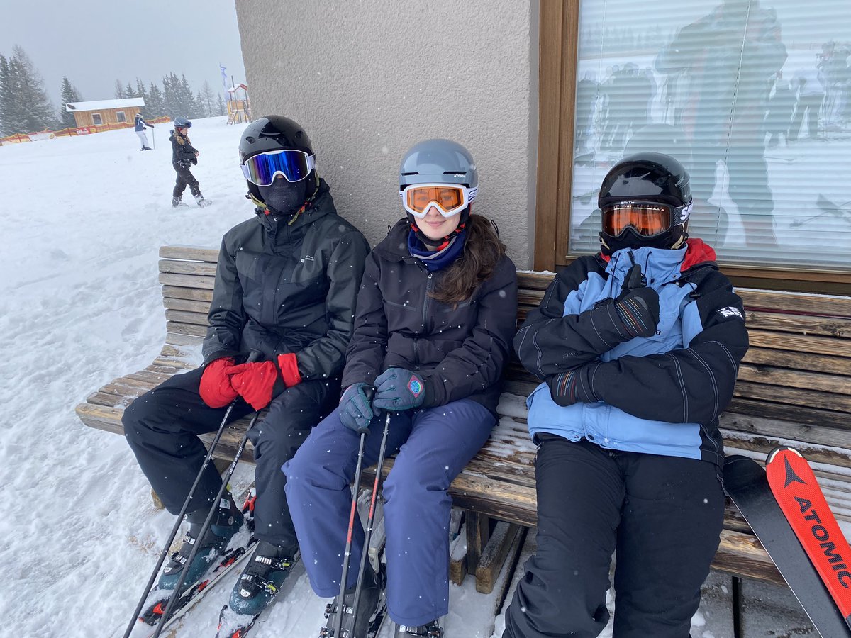 RickySkiTeam's tweet photo. Snow up the mountains #bouncebackday https://t.co/IbqSjm452X